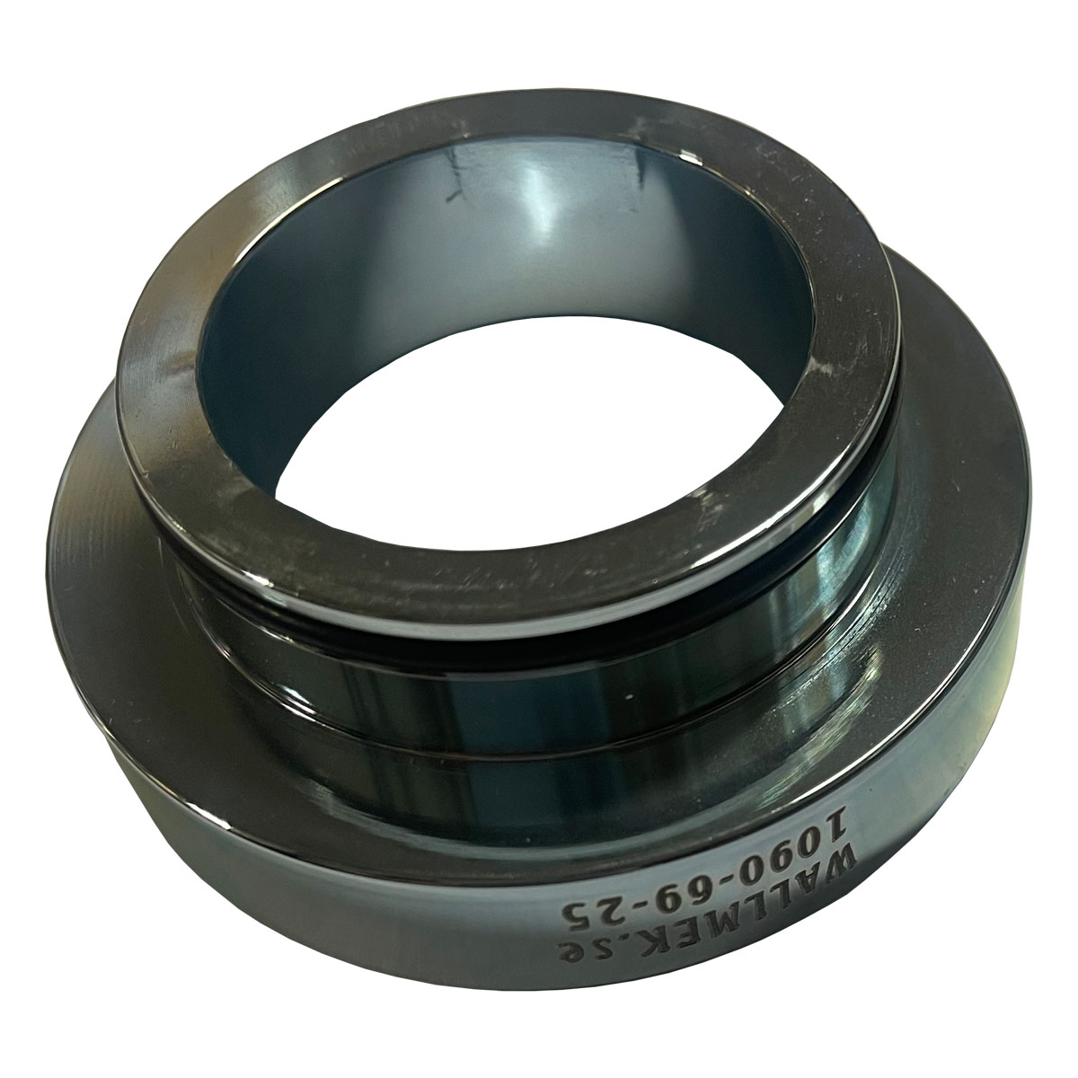 Mounting socket