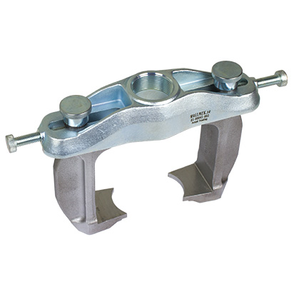 Compact wheel bearing removal tool